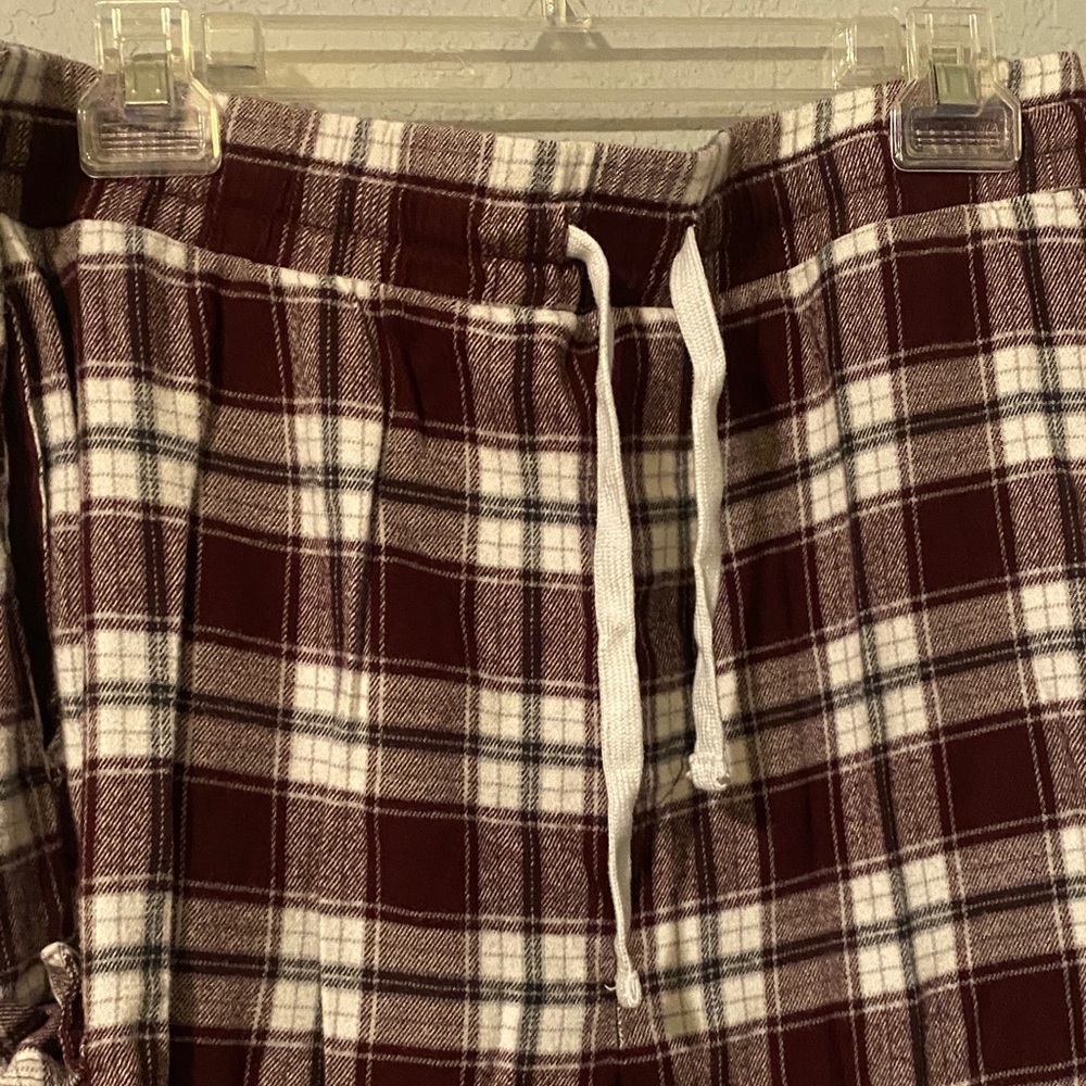 Aeropostale Plaid Pajama Pants - Burgundy and White - Picture 3 of 4